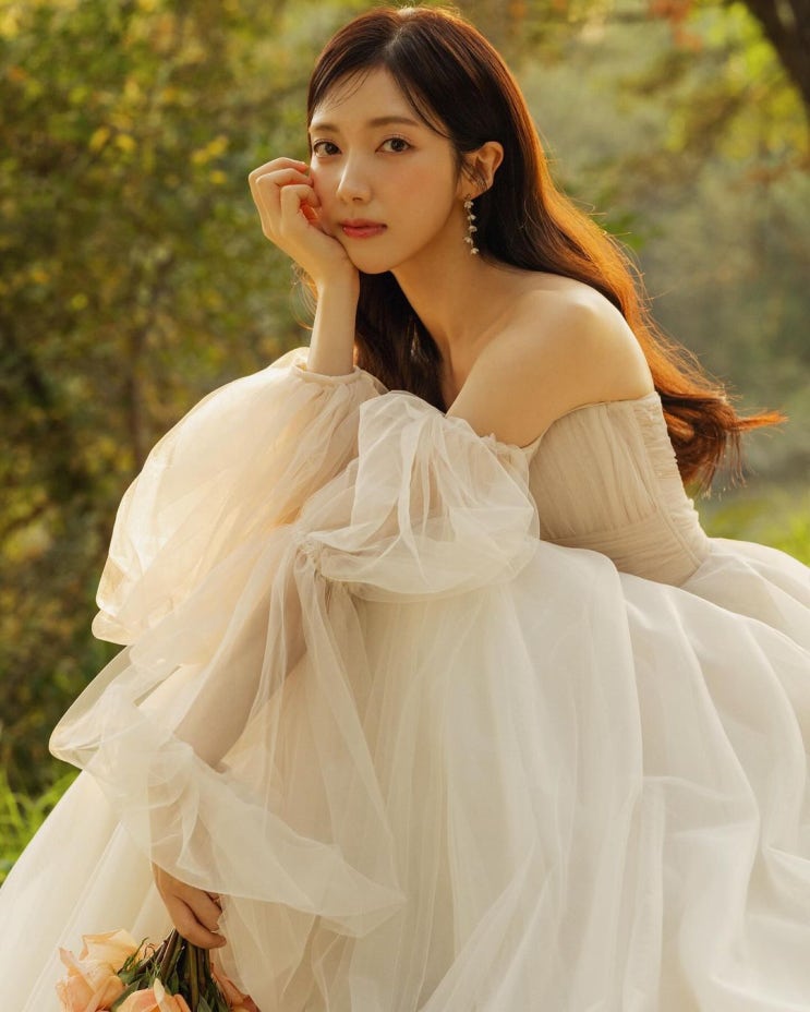 '김옥빈 동생' 채서진, 7일 비연예인과 결혼..."닮고 싶은 사람과 결혼" 소감 '김옥빈 동생' 채서진, 7일 비연예인과 결혼..."닮고 싶은 사람과 결혼" 소감