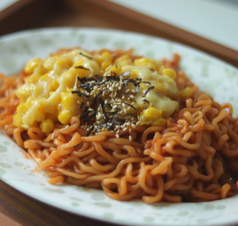 콘치즈 불닭볶음면 : 불닭개발자 레시피