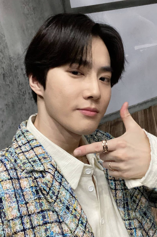 Suho's Age, Height, Photos, Instagram, and EXO Profile at a Glance