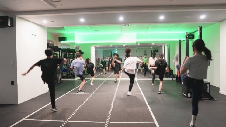  GX 뜻 한시간 동안 700 kcal 이상 소모할 수 있다는 양재 그룹운동(GX) 후기. 딸이랑 함께여서 더 좋았음.