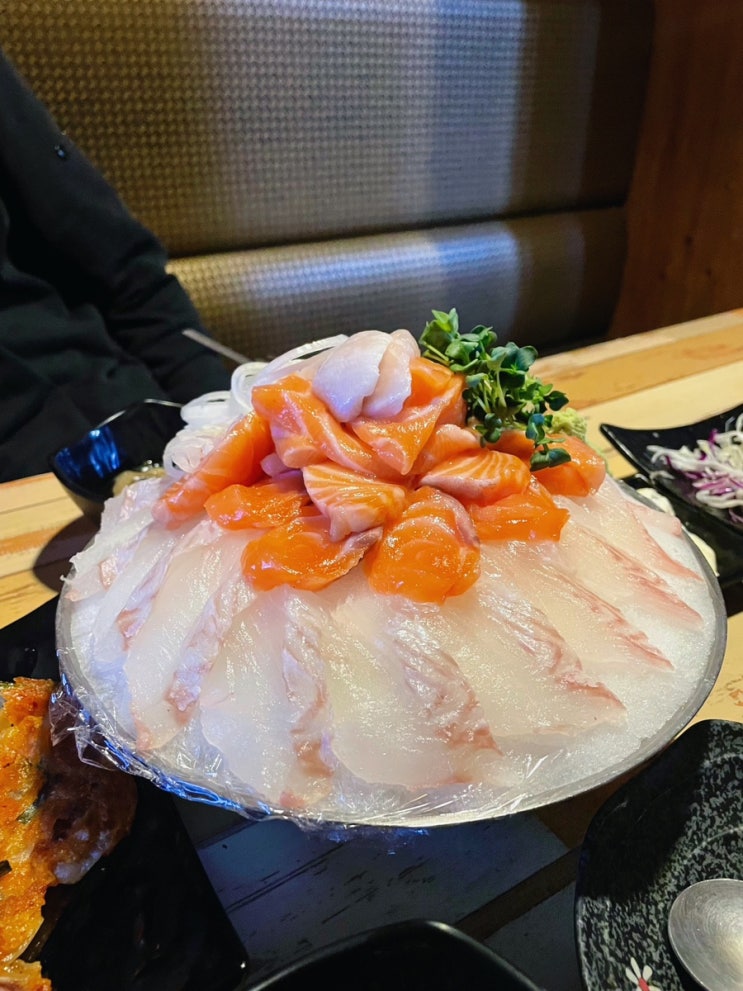  왕십리역횟집 연어왕국:) 신선한 연어 무한리필 맛집 