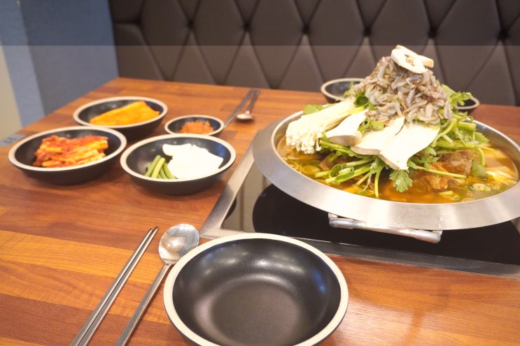  신정네거리역 맛집 추천 - 본말감자탕 신정네거리역점