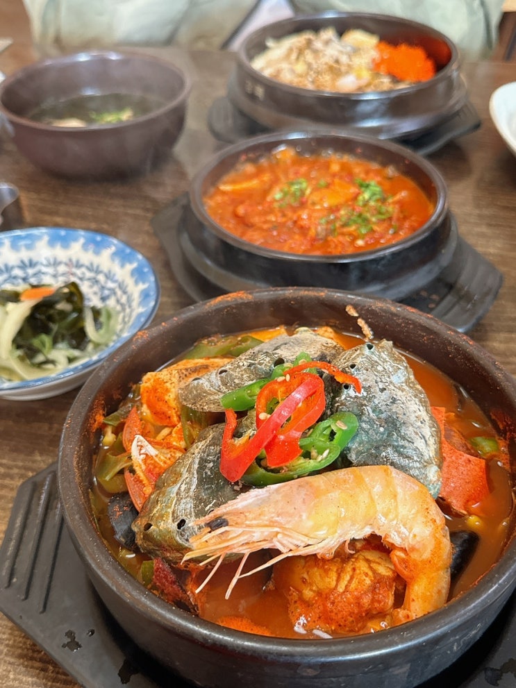  제주 함덕해수욕장 맛집 : 함덕뚝배기 아침 해장 해물뚝배기(feat.망고레이)