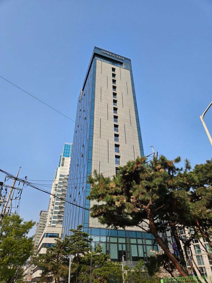  구로디지털단지 호텔 신라스테이 구로 헬스장 충전기 대여