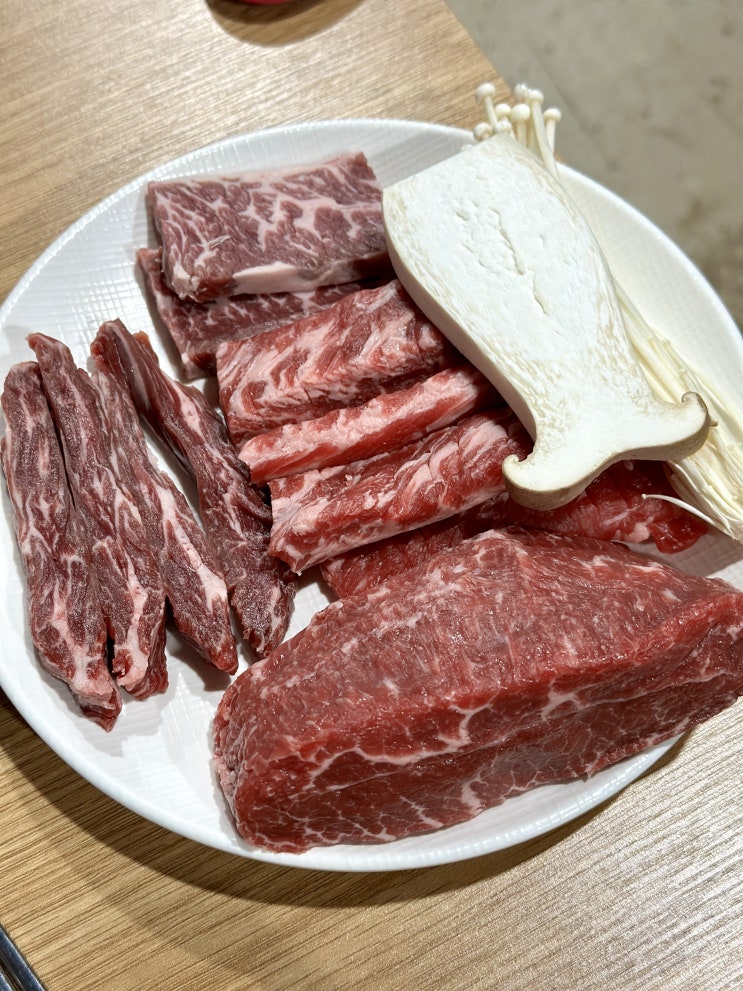  가성비로 즐기는 최고급 소고기 향남 맛집 검은소새끼
