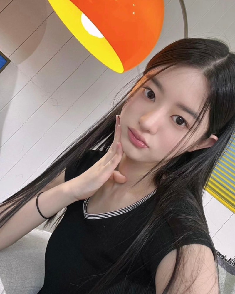 마그네틱으로 데뷔한 아일릿 민주 배경화면 프로필 인스타 셀카 무대 사진모음