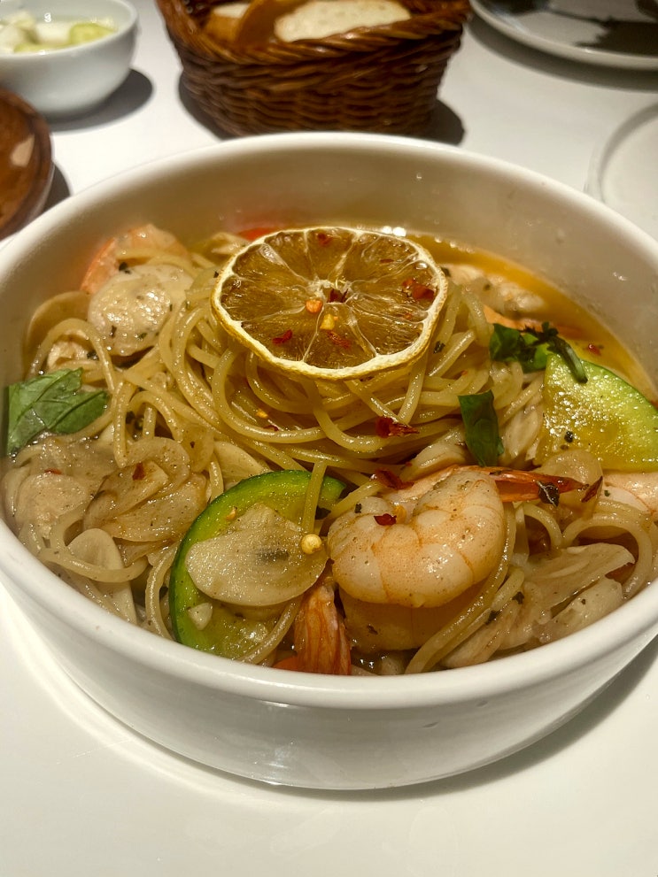  [인천 부평] 뽁식당 부평점 - 문화의거리 데이트코스 맛집 (쌈싸먹는피자, 오감베로파스타, 열정파타타)