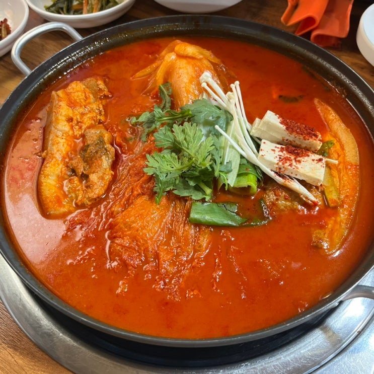  [춘천] 초가뭉텅찌개 내돈내산 방문후기 | 최자로드 선정 강원도 최고의 김치찌개 맛집 적극 추천