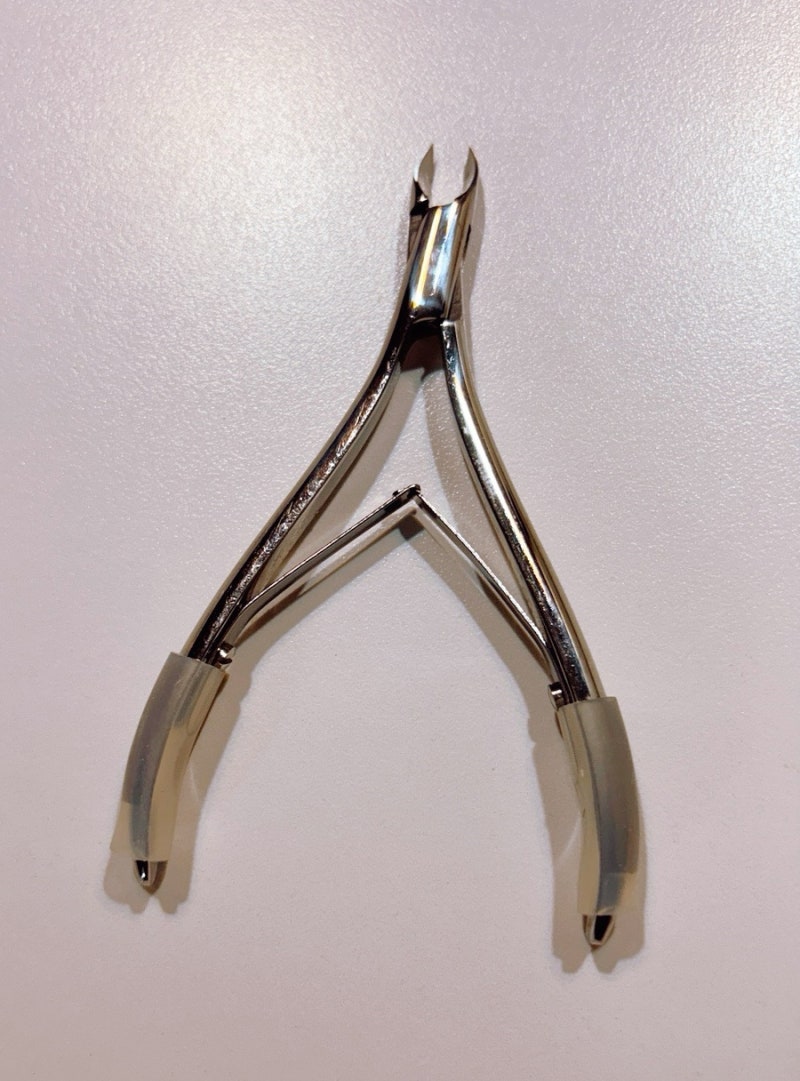 Self-Nail Nipper Recommendation: Shiny Premium Black Swan 4.5mm Professional Nipper