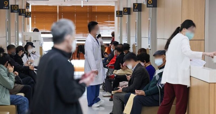 "내달 20일부터 건강보험 적용받으려면 '신분증' 챙기세요" "내달 20일부터 건강보험 적용받으려면 '신분증' 챙기세요"