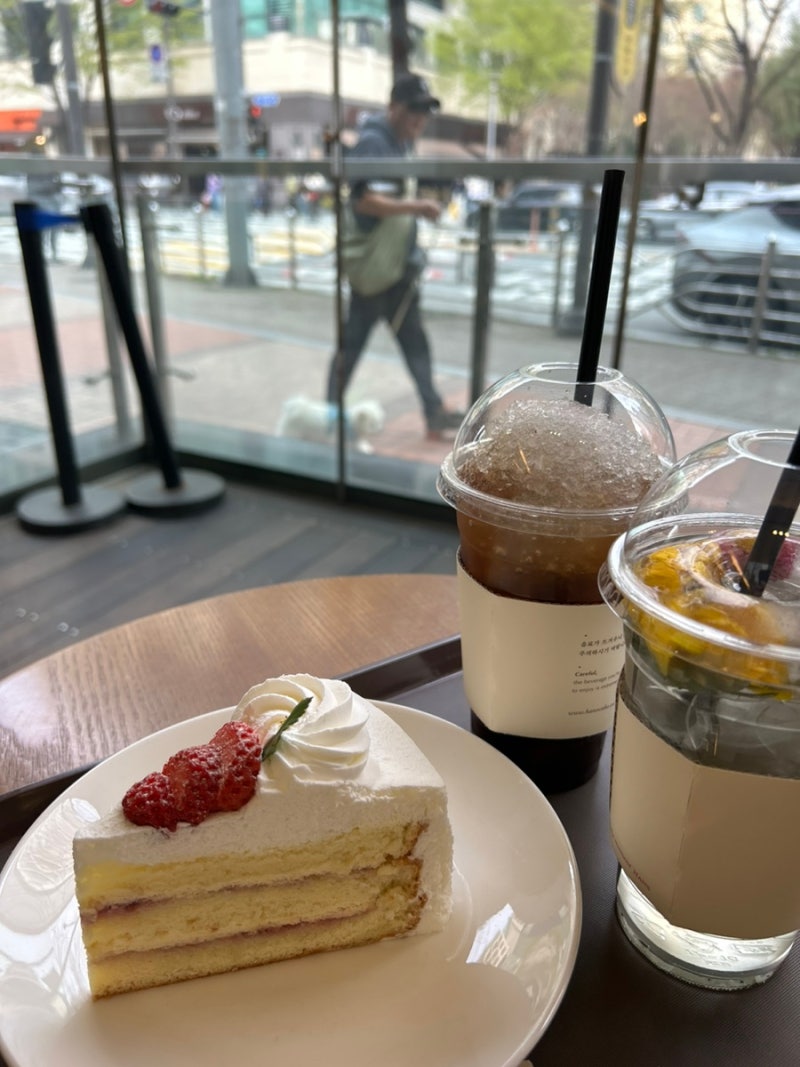 정자역데이트🌸] 정자JAJU매장, 한스 케이크 정자점, 정자 삼겹살맛집 은박집, 핌리코(PIMLICO) 와인바, 정자 세븐스타  코인노래방 : 네이버 블로그