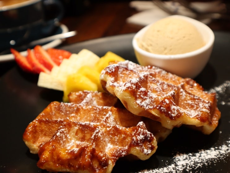  신촌 이대카페 추천 :: waffle it up 카공하기좋은 와플잇업!