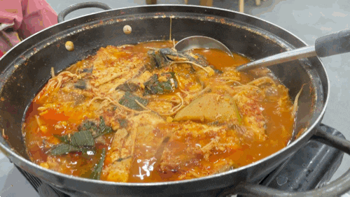  강서수산시장 식당 일품정 얼큰한 서더리매운탕 추천