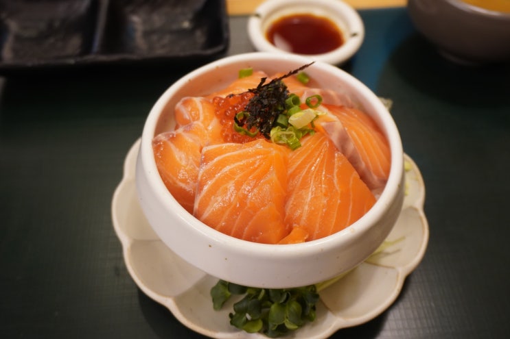 서울숲 식당 훈연 그저그런 인스타 맛집 사케동 카이센동 야키토리동