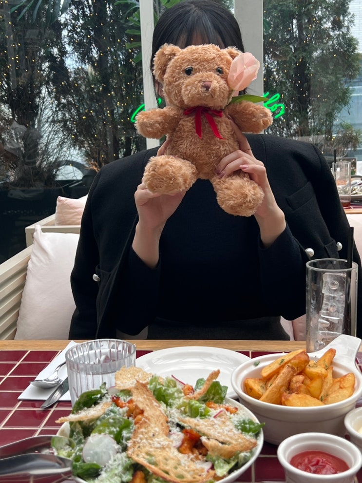  4월ㅣ벚꽃명소 잠실 압구정로데오 맛집 놀거리 야장 추천