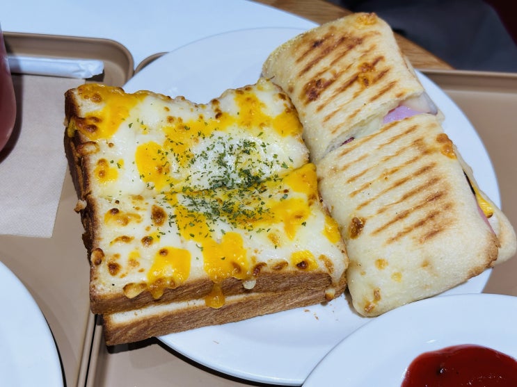  [내돈내산] 따뜻한 치아바타와 크로크무슈로 점심 식사를 할 수 있는 던킨 선릉역점