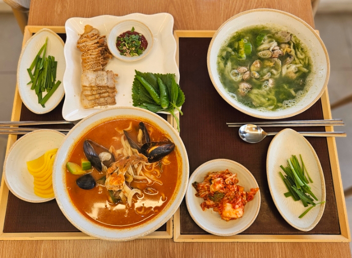  병점역맛집 고향 엄마손 생바지락 칼국수/ 국물이 끝내줘요