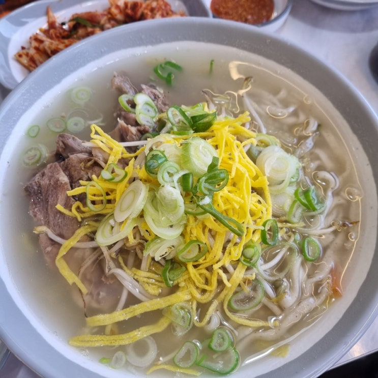  마장호수 출렁다리 맛집 팔도제면소 뼈칼국수