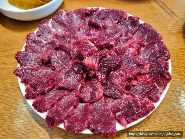  당일 도축해 신선한 뭉티기를 파는 역삼동 맛집 더뭉티기 역삼