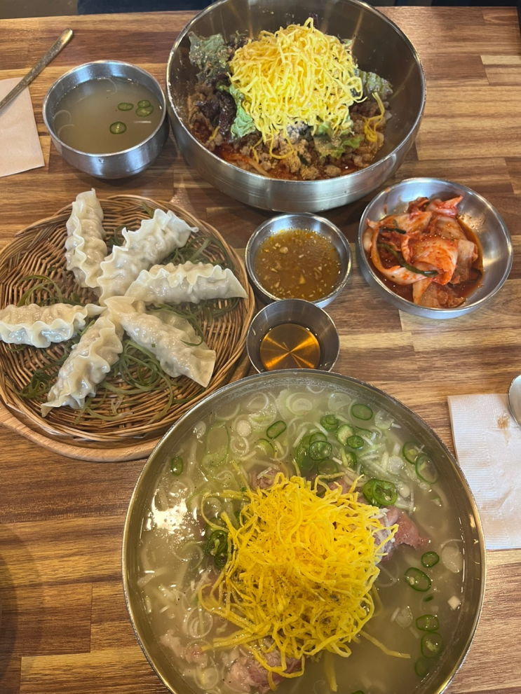  파주뼈칼국수 교하제면소 + 연리희제 / 데이트 