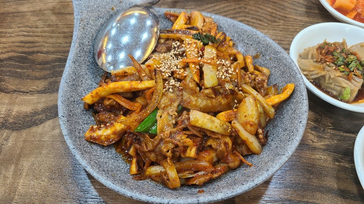  여의도역 가성비 맛집 오삼볶음집에서 점심 먹은 후기