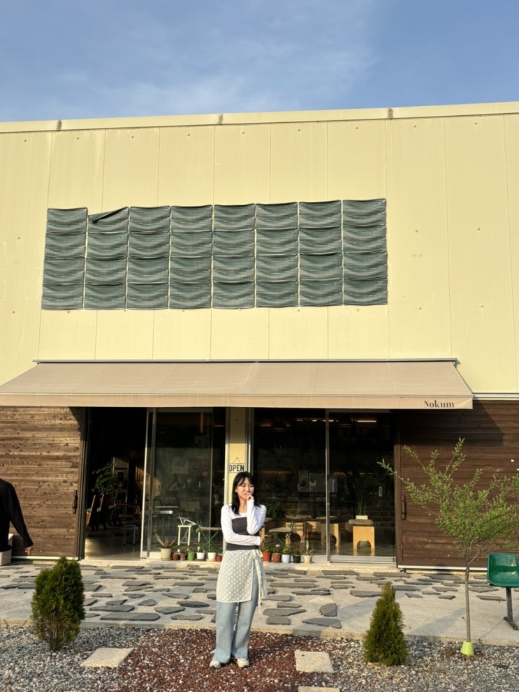  블로그씨는 하루하루 알차게 보내려고 노력 중이에요. 평범하지만 특별한 나의 하루 브이로그를 영상과 함께 공유해 주세요!
