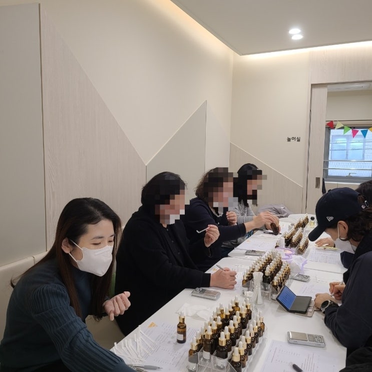 한국<b>백혈병어린이재단</b> 학부모님들과 함께 만드는 나만의 향수... 
