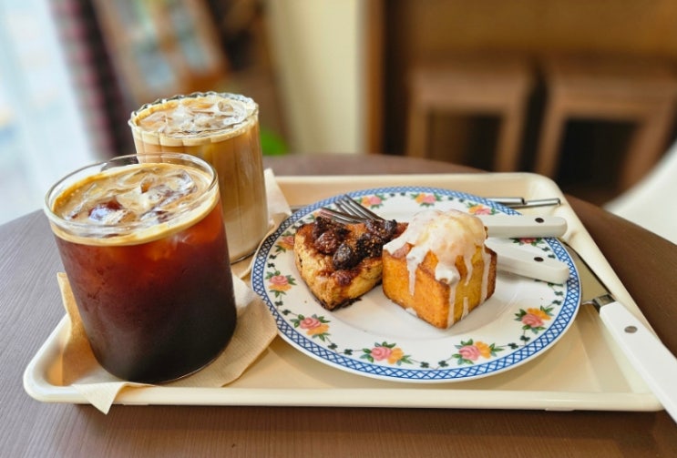  성서계대카페, 디저트 맛집 요미학에서 즐기는 스콘과 파운드케이크