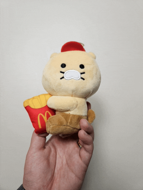  맥도날드 춘식이 인형 4종 패키지 실물, 웨이팅, 가격, 고구마후라이 맛 등 오픈런 성공 후기