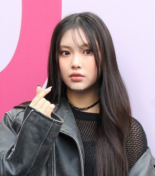 <b>뉴진스 혜인</b> 활동중단 이유 발등통증 <b>미세골절</b> 진단으로... 