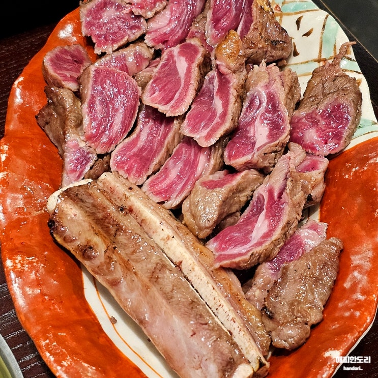 범계 맛집 초벌 훈연되어 나오는 사자갈비