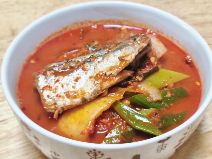  꽁치통조림 김치찌개 만들기 백종원 양념
