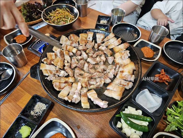  신용화동 무쇠철판 삼겹살 목살