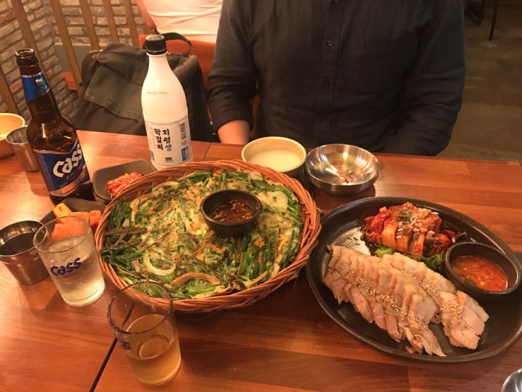  서울시 종로구 삼봉로 종로도담(부추전, 개성보쌈)