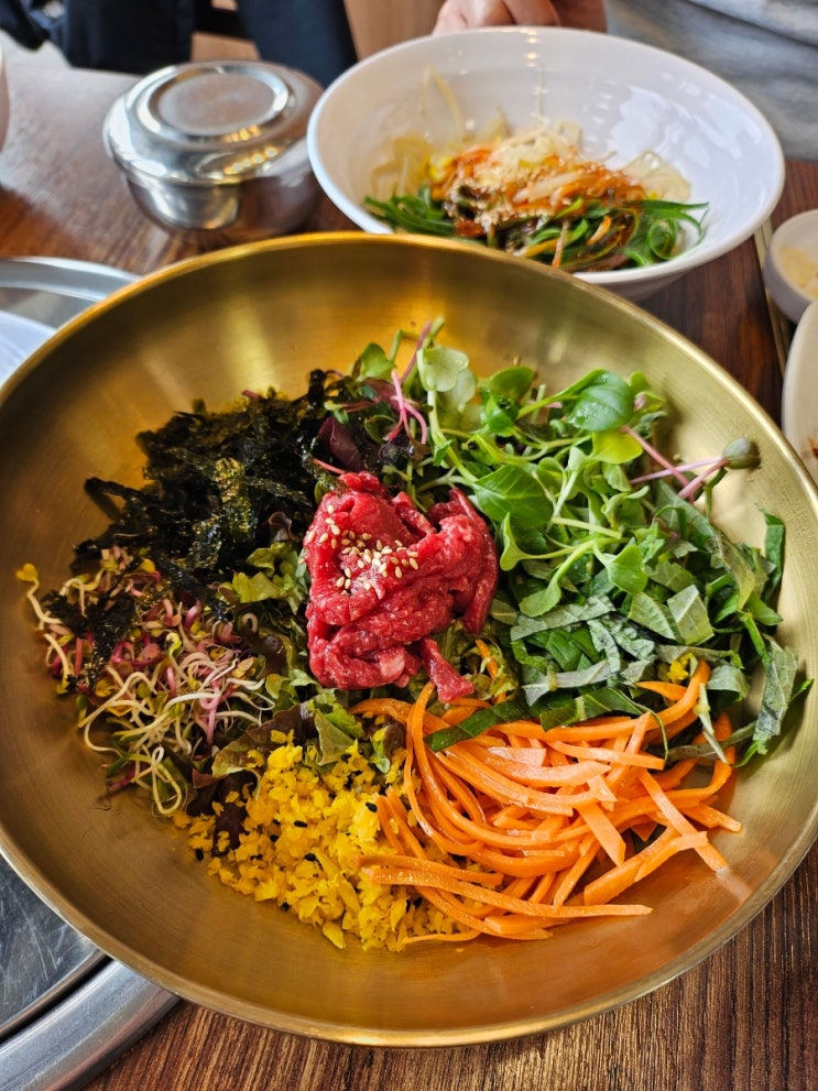  주차가 편리한 평동맛집 [ 소담153 ]