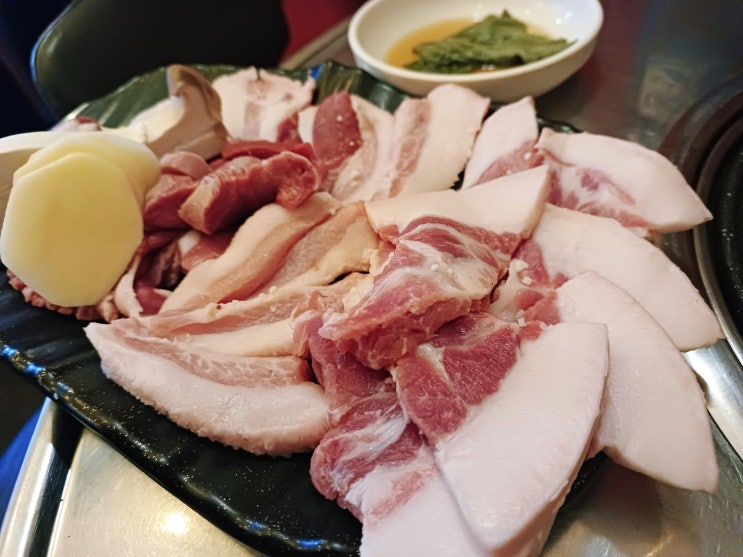  부산 서면 가성비 돼지고기 뒷고기 맛집 용이네뒷고기