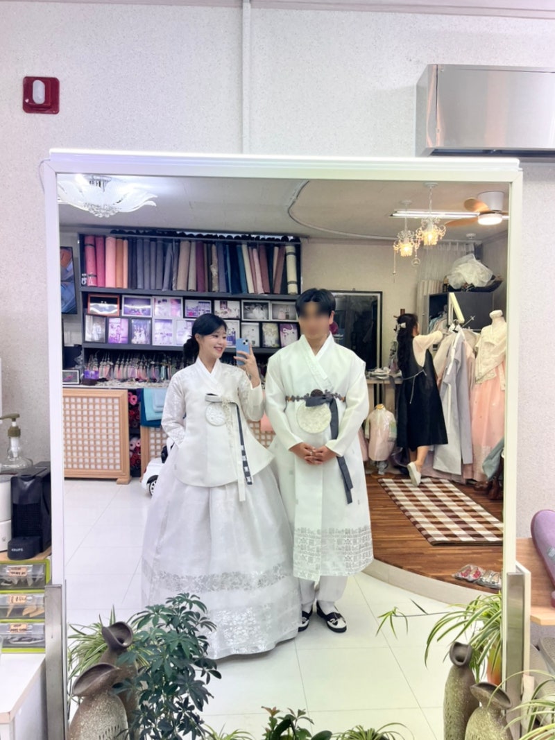 전주한복 ♡ "김현아 한복" / 웨딩촬영 한복 / 혼주한복 대여
