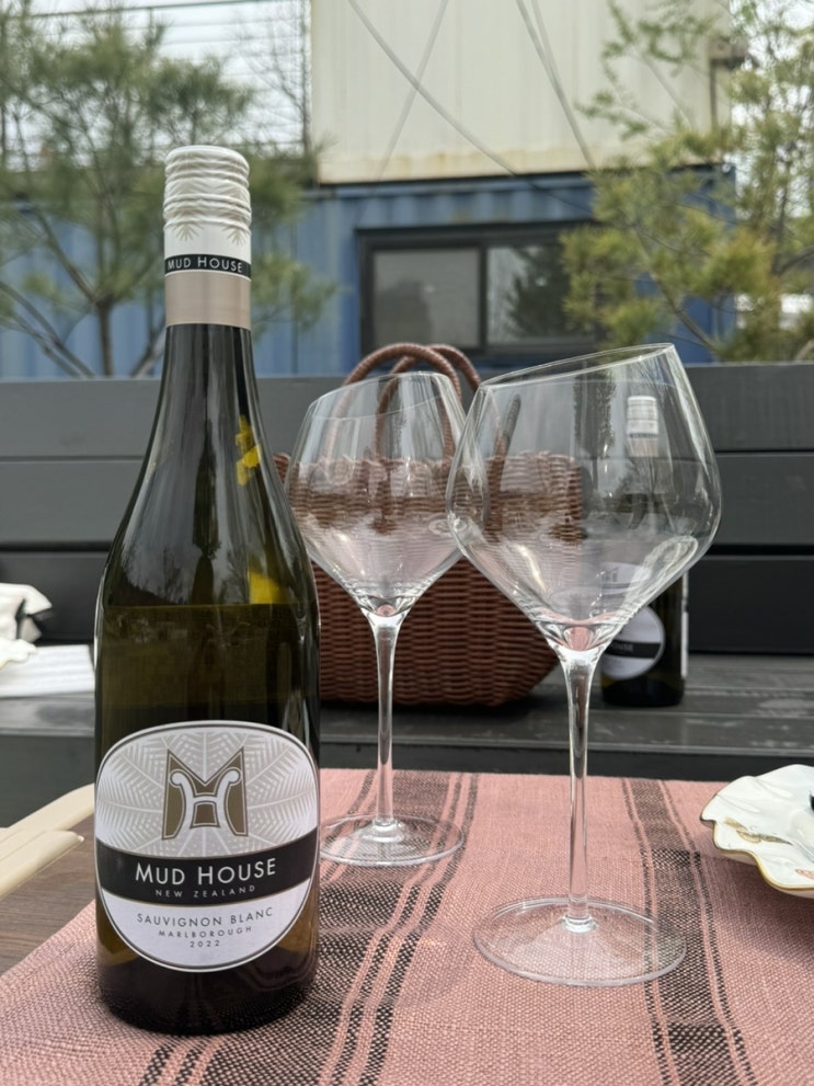 소비뇽 블랑 추천 뉴질랜드 말보로 머드하우스 화이트와인 MUD HOUSE 소비뇽 블랑 추천 뉴질랜드 말보로 머드하우스 화이트와인 MUD HOUSE