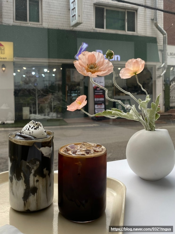  [사당역카페] 채광 좋은 아인슈페너 맛집- '비지엠커피'
