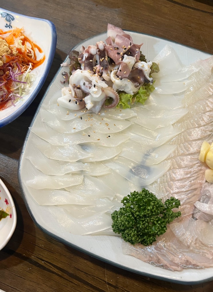 [대구다사맛집] 처음으로 먹어본 갑오징어회 존맛 "산오징어회와 친구들" 내돈내산 방문후기!!