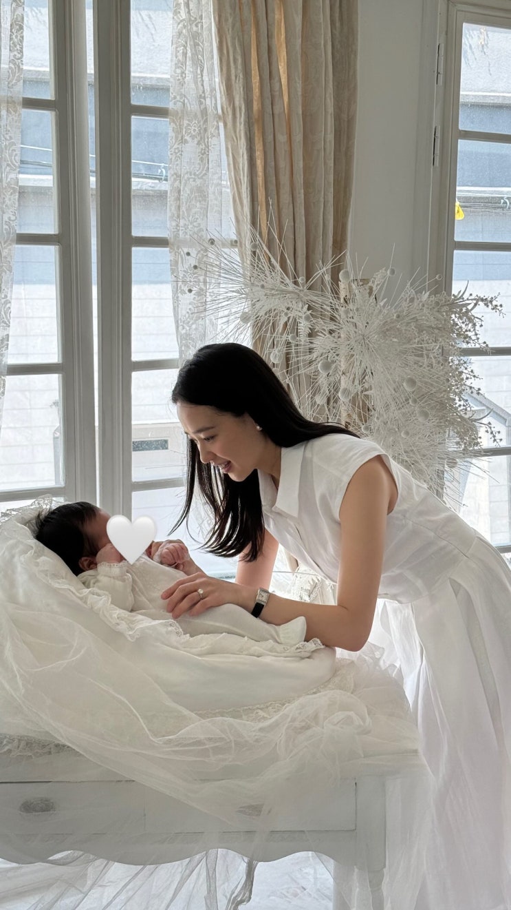 손연재, 아들 50일 사진 촬영 앞두고 두근..."설레서 잠 안 오는 나" 손연재, 아들 50일 사진 촬영 앞두고 두근..."설레서 잠 안 오는 나"