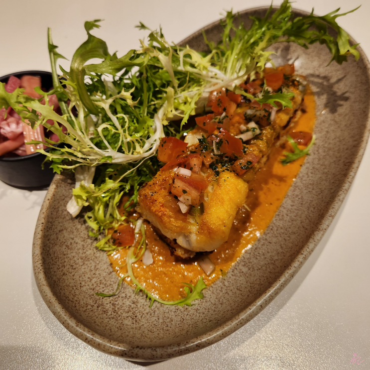  [홍대 맛집] 소담상회 아이디어스 플레이스 서교 - 핸드메이드 작품과 함께 즐기는 맛있는 음식