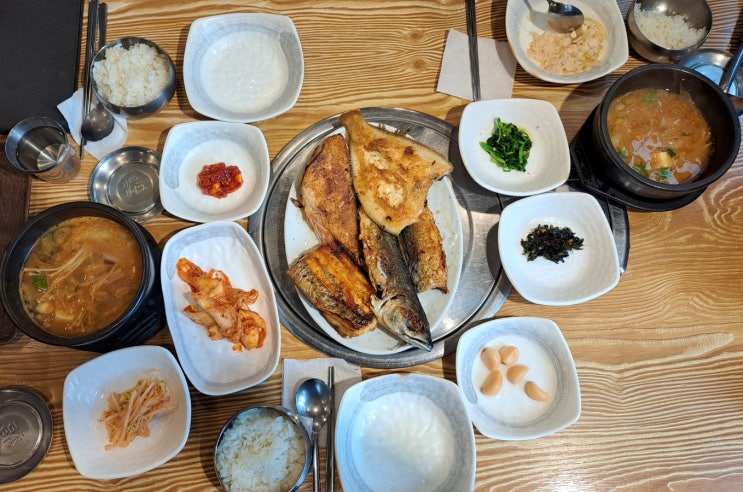  부산 #5 갓 구운 생선구이가 너무 맛있는 마산이모집