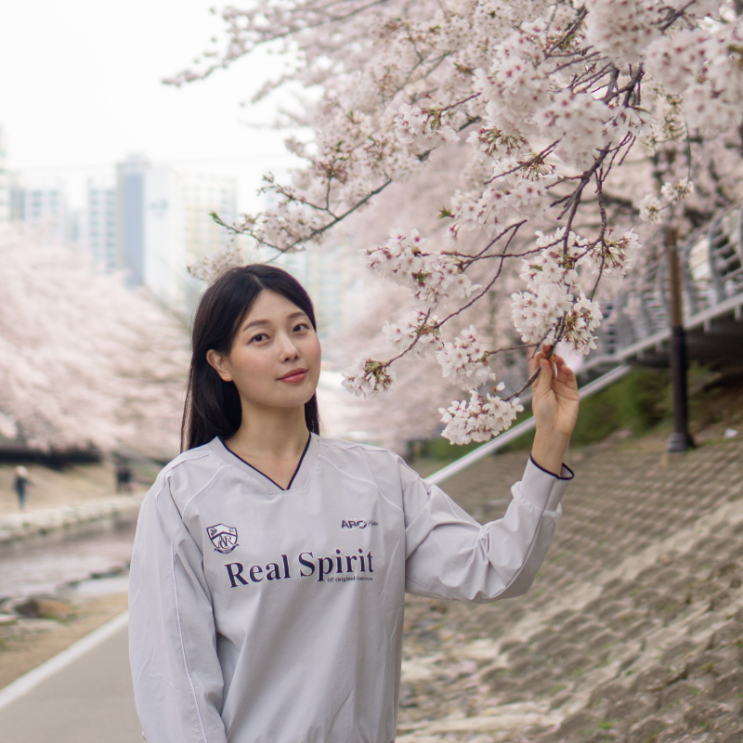  인터크루 신상 스트릿 스타일 우븐맨투맨 추천