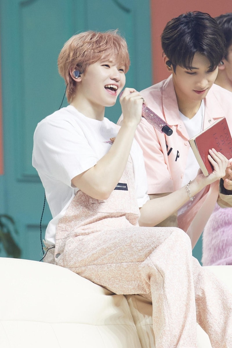 SEVENTEEN Woozi (李知勳) 男友照自拍傳奇照片、小卡設計圖照片合集 SVT (5)