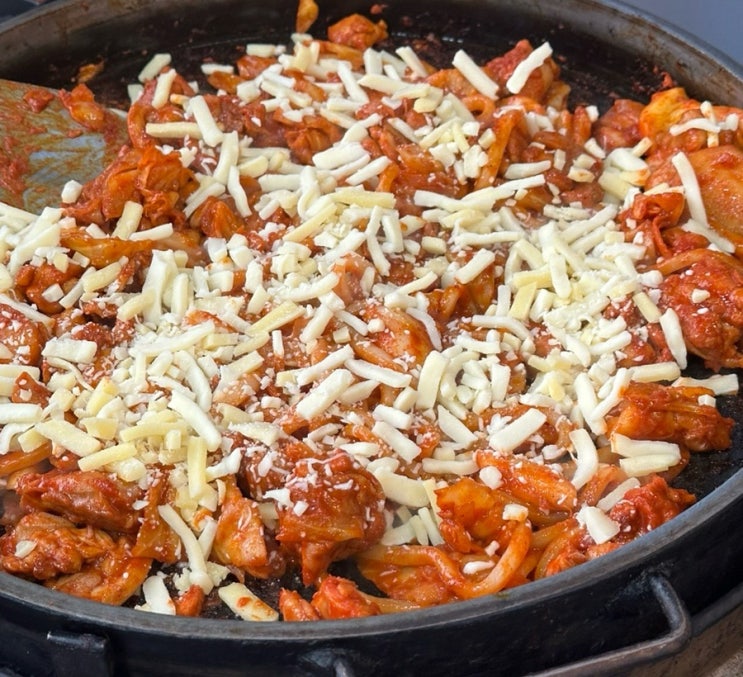  춘천 더베네치아 근처 효자동맛집 산천어춘천닭갈비