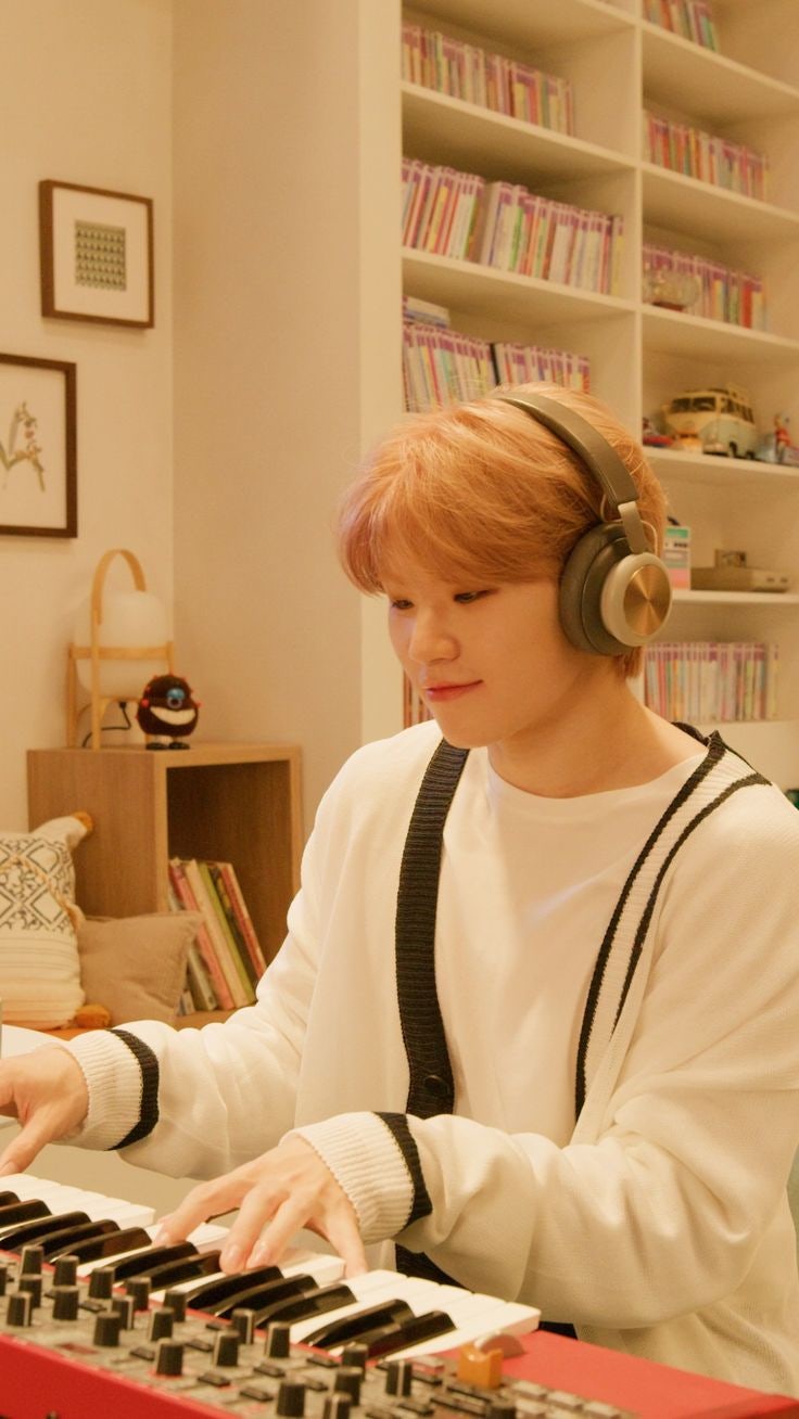 SEVENTEEN Woozi (李知勳) 男友照自拍傳奇照片、小卡設計圖照片合集 SVT (4)