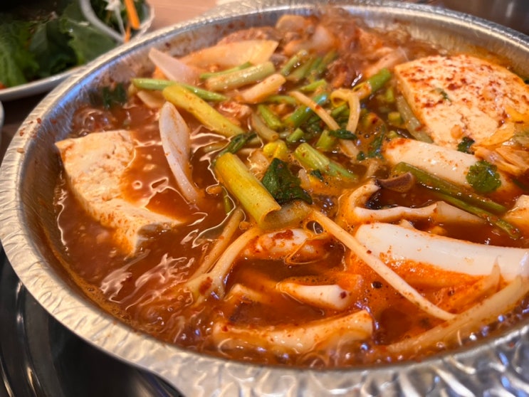 맛뿐만 아니라 편의와 행복을 담은 대전 맛집 소개 대청얼큰오징어찌개 도룡점