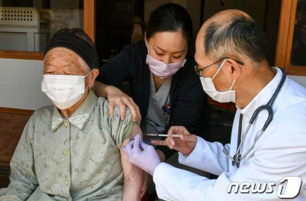 초고령 사회 日, 2050년 다섯 집 중 한 곳은 '독거노인' 가구 된다 초고령 사회 日, 2050년 다섯 집 중 한 곳은 '독거노인' 가구 된다