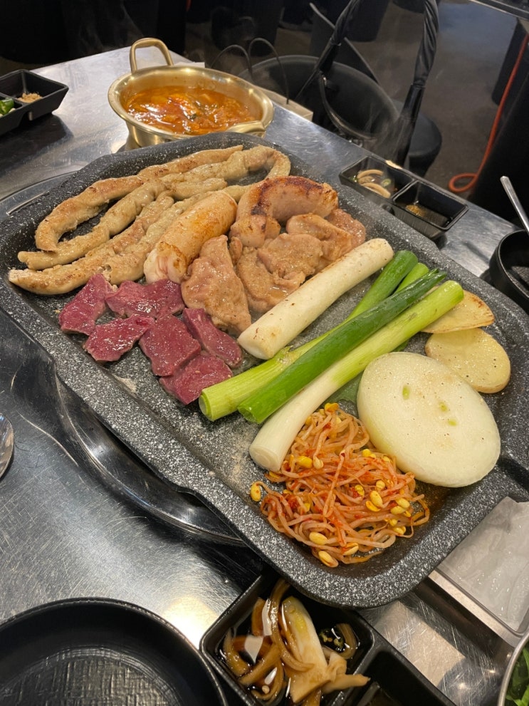 [부천/역곡] 전골집인데 곱창구이가 너무 맛있어서 놀랐던 "정이 든 소곱창전골"